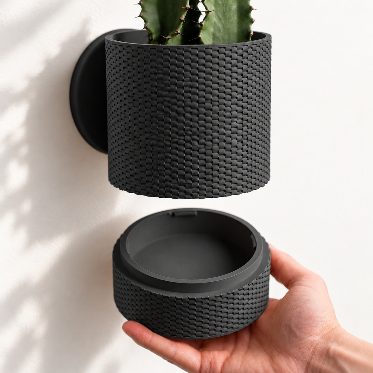 Hangende Bloempot Straight Weave – 4.5 Wall — Kleur: Charcoal — digitale kleurvisualisatie op basis van LoftedGoods-foto; plant niet inbegrepen