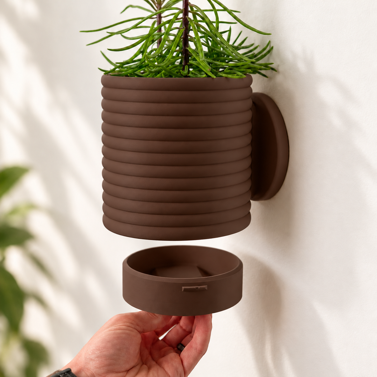 Hangende Bloempot Poppy 2 – 4.5 inch — Kleur: Dark Chocolate — digitale kleurvisualisatie op basis van LoftedGoods-foto; plant niet inbegrepen