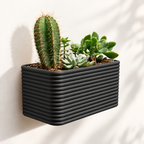 Hangende Bloempot Poppy Breed — Kleur: Charcoal — digitale kleurvisualisatie op basis van LoftedGoods-foto; plant niet inbegrepen
