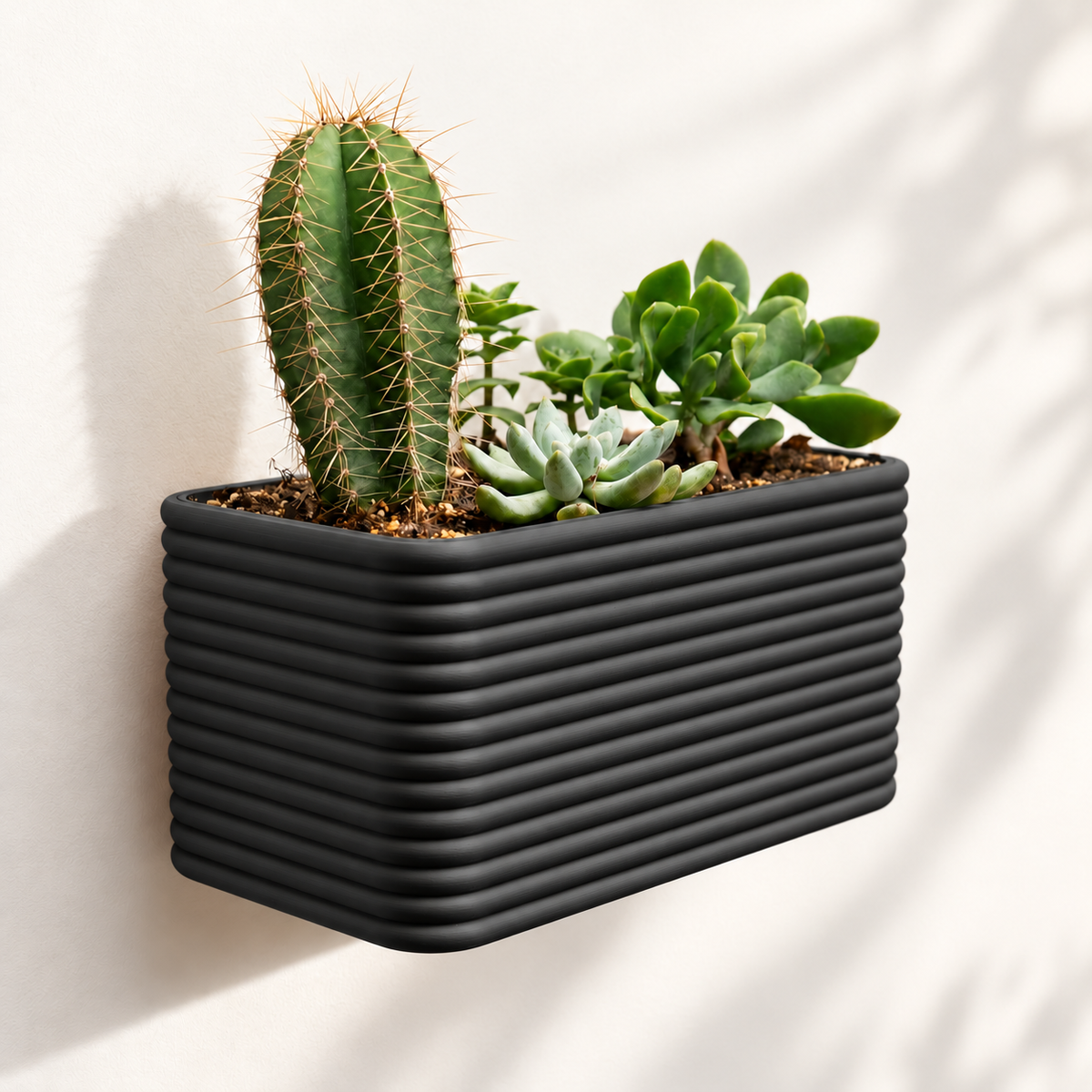 Hangende Bloempot Poppy Breed — Kleur: Charcoal — digitale kleurvisualisatie op basis van LoftedGoods-foto; plant niet inbegrepen